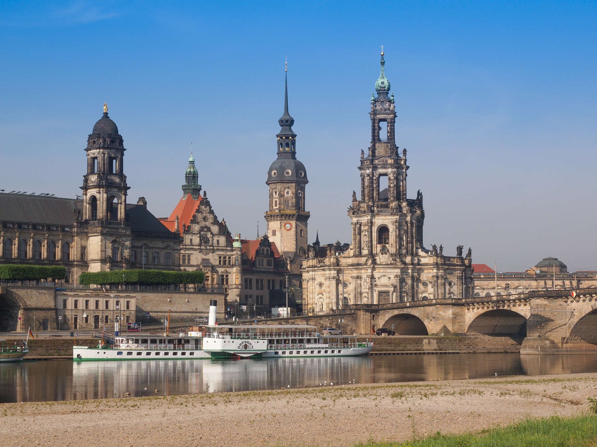 hofkirche-church-dresden